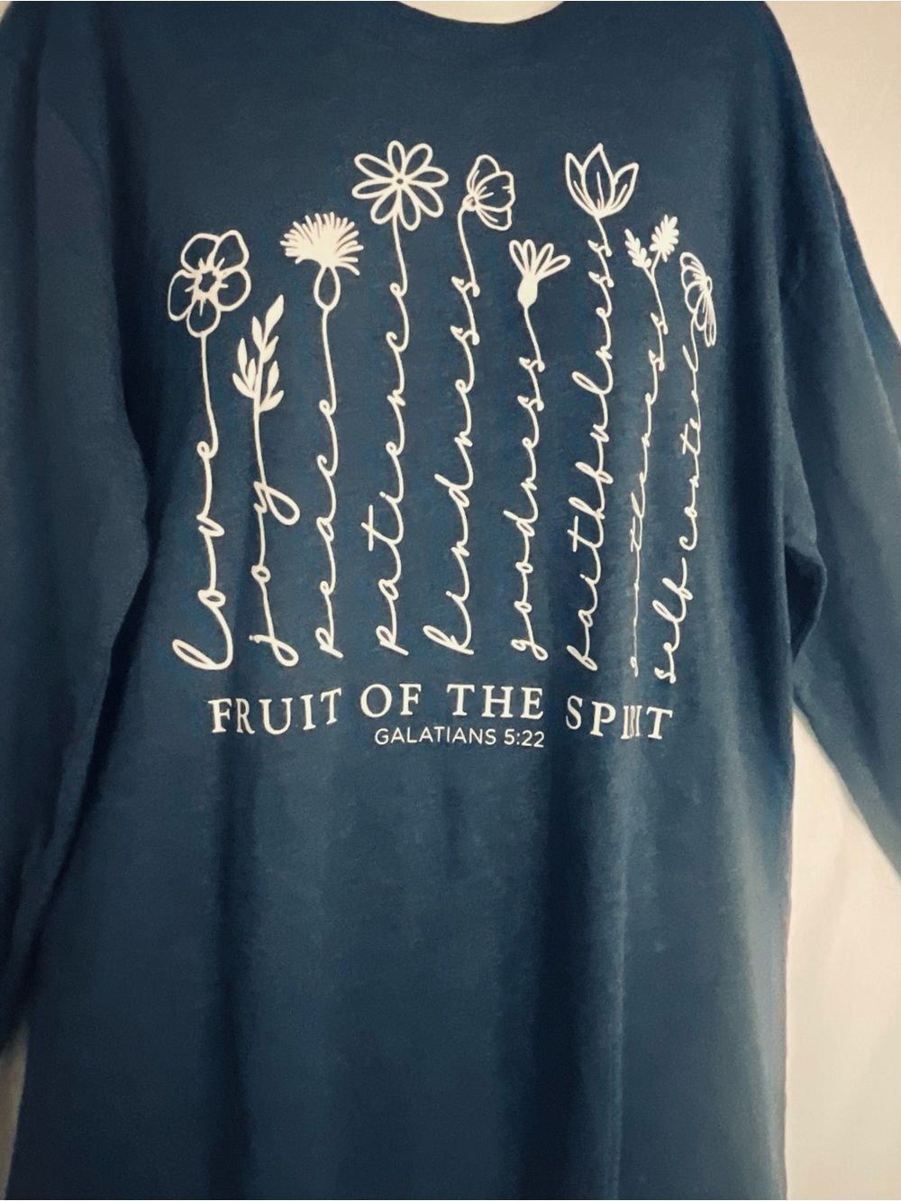 Christian Fruit of the Spirit Floral Long Sleeve Graphic Tee Shirt Medium Navy - Picture 4 of 9